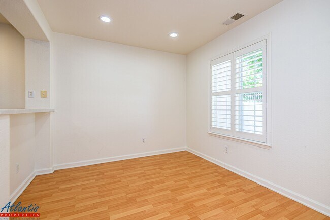 3931 Mosher Dr San Jose, CA 95135 photo 5