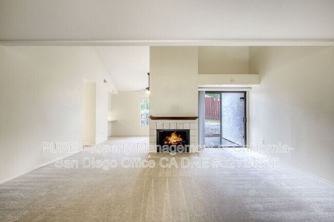 2000 S Escondido Blvd Escondido, CA 92025 photo 4