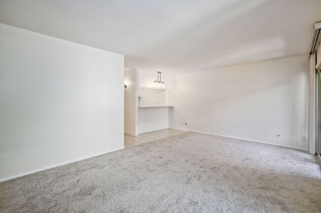 6202 Friars Rd San Diego, CA 92108 photo 4