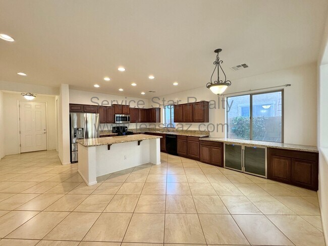 16987 W Magnolia St Goodyear, AZ 85338 photo 5
