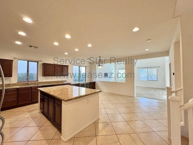 16987 W Magnolia St Goodyear, AZ 85338 photo 3