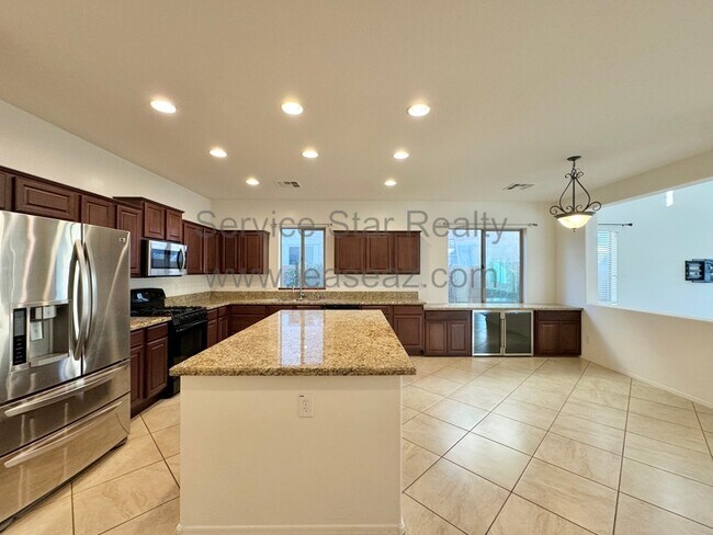 16987 W Magnolia St Goodyear, AZ 85338 photo 4