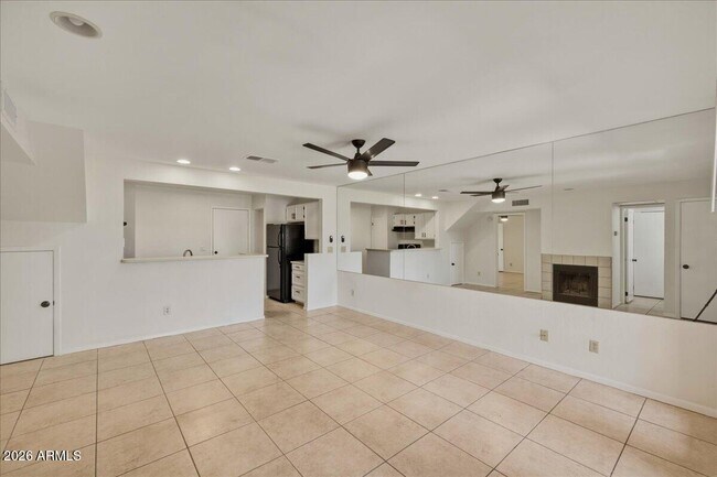 4901 S Calle Los Cerros Dr Tempe, AZ 85282 photo 4