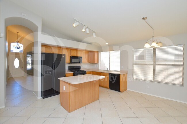 513 E Cathy Dr Gilbert, AZ 85296 photo 3