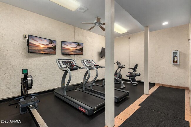 7950 E Camelback Rd Scottsdale, AZ 85251 photo 2