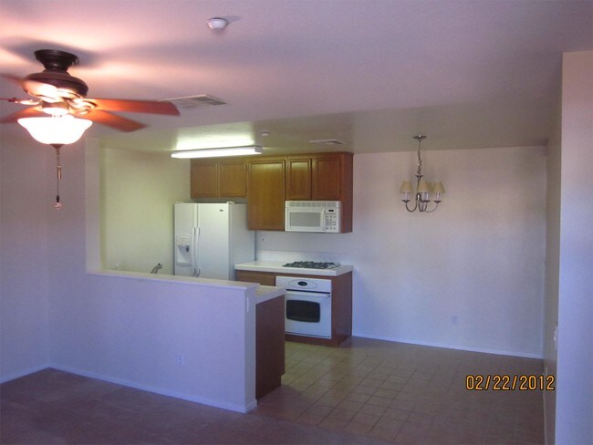 9728 Marilla Dr Lakeside, CA 92040 photo 2