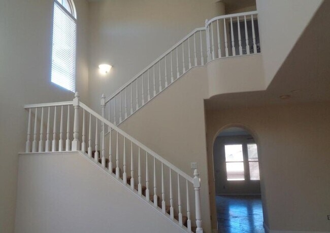31111 N 136th Ln Peoria, AZ 85383 photo 4