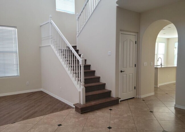 31111 N 136th Ln Peoria, AZ 85383 photo 3