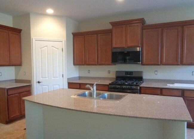 31111 N 136th Ln Peoria, AZ 85383 photo 5