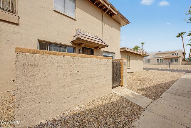17009 E Calle Del Oro photo 3