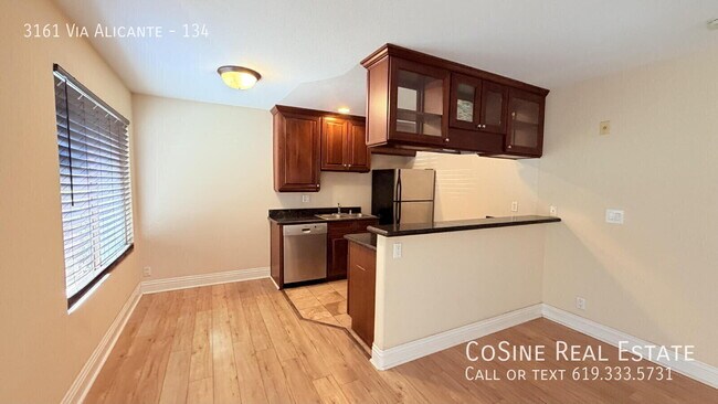 3161 Via Alicante San Diego, CA 92037 photo 3