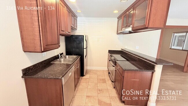 3161 Via Alicante San Diego, CA 92037 photo 4