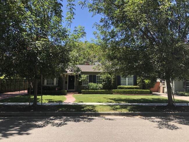 1051 Cherry Ave San Jose, CA 95125 photo 4