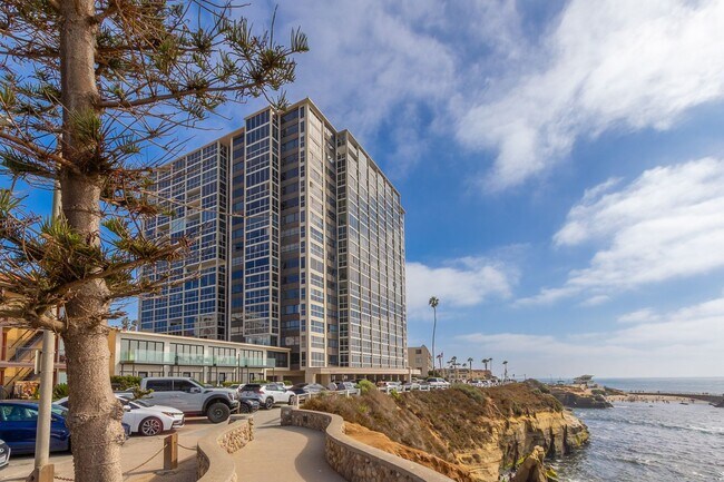 939 Coast S Blvd San Diego, CA 92037
