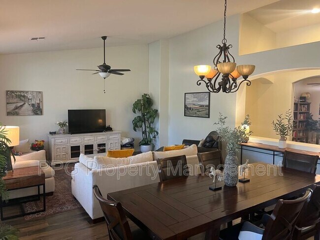 4552 N 151st Dr Goodyear, AZ 85395 photo 4