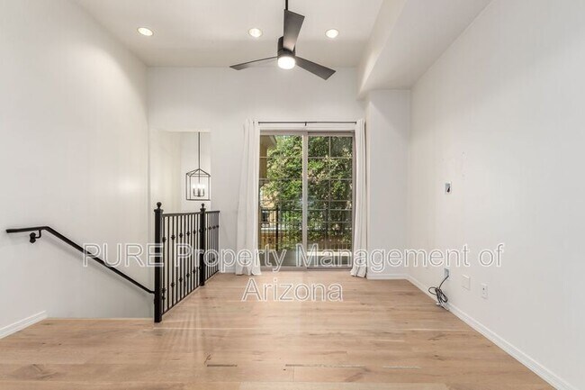 421 W 6th St Tempe, AZ 85281 photo 2