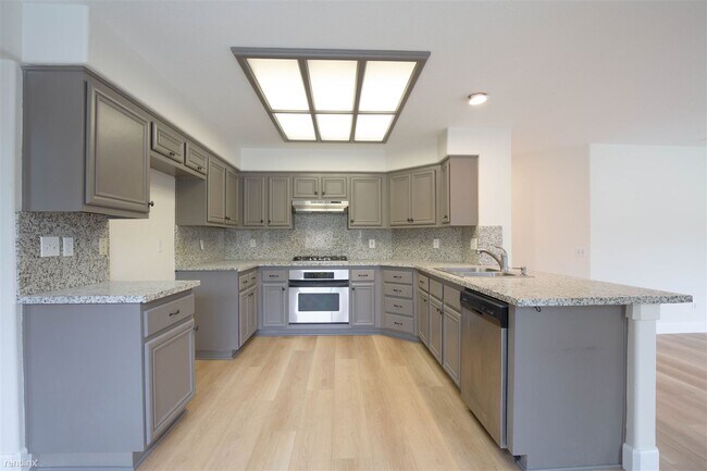 32035 Corte Bacarro Temecula, CA 92592 photo 4