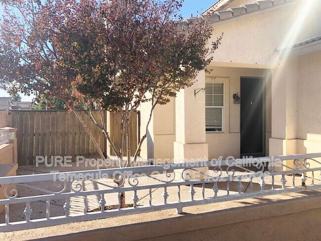 39573 Tischa Dr Temecula, CA 92591 photo 4