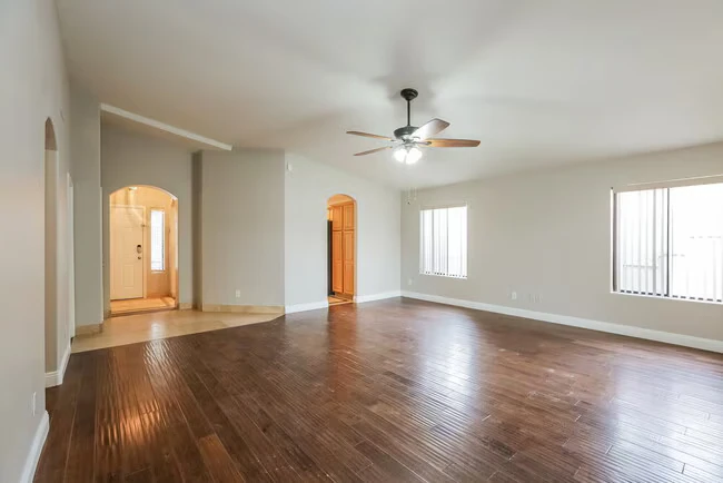 17811 N 41st Pl Phoenix, AZ 85032 photo 4