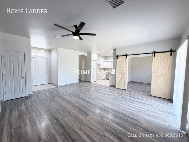 651 W Fairway Cove Dr Casa Grande, AZ 85194 photo 4
