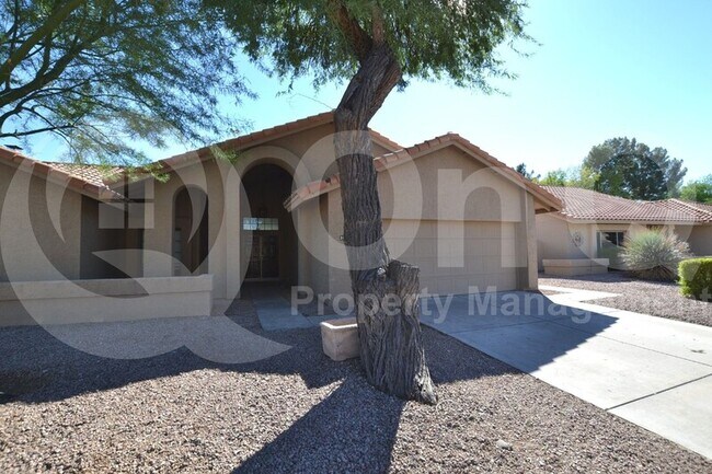 2409 W Marlboro Dr Chandler, AZ 85224 photo 2