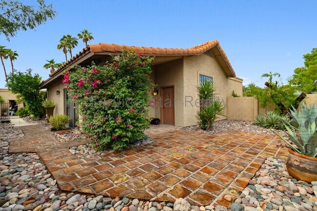15226 N 51st St Scottsdale, AZ 85254 photo 3
