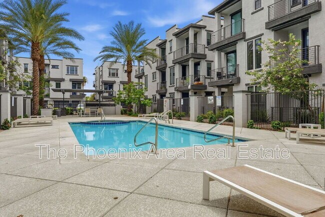 2090 S Dorsey Ln Tempe, AZ 85282 photo 2