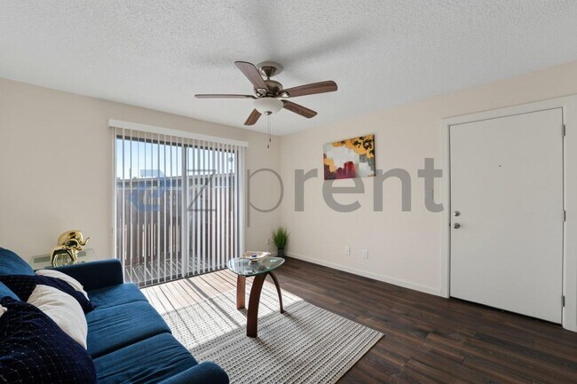 Unit 115 photo 4