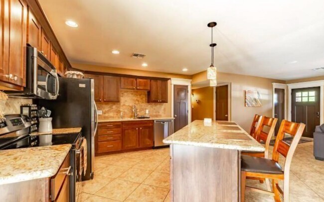 1321 E La Jolla Dr Tempe, AZ 85282 photo 4