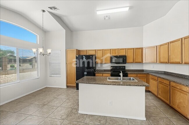 15872 W Adams St Goodyear, AZ 85338 photo 5