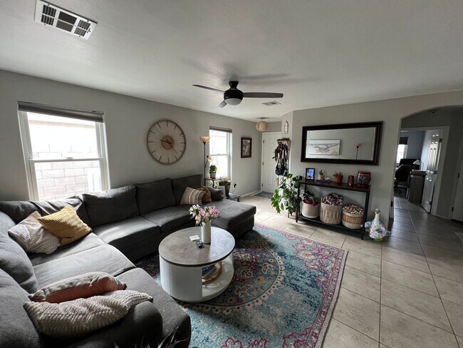 11206 W Chase Dr photo 2