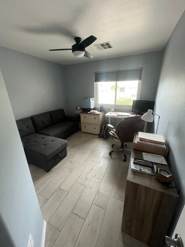 11206 W Chase Dr photo 5