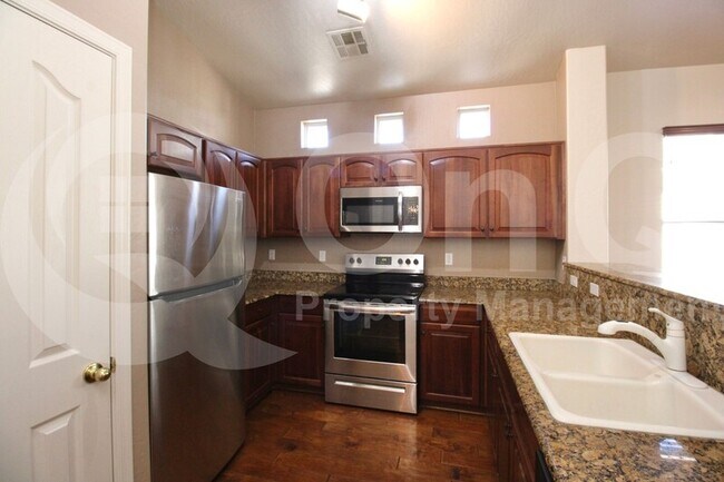 903 W Wendy Way Gilbert, AZ 85233 photo 4