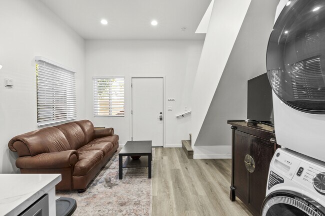 6419 Shane Pl San Diego, CA 92115 photo 5