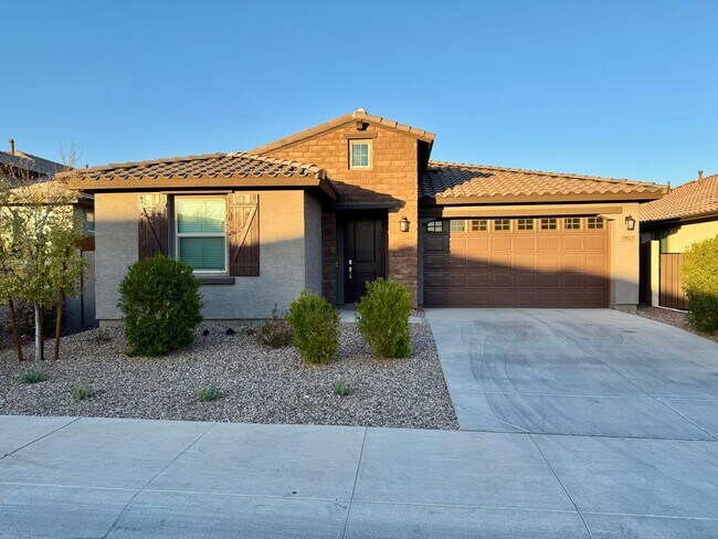19624 W Badgett Ln Litchfield Park, AZ 85340 photo 2
