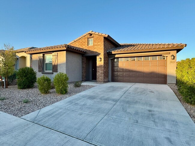 19624 W Badgett Ln Litchfield Park, AZ 85340 photo 3