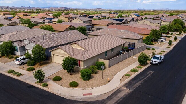 21887 N 181st Ave Surprise, AZ 85387 photo 2