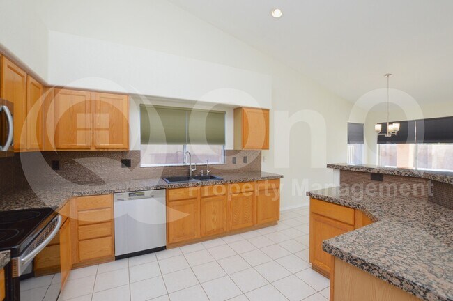 3161 W Genoa Way photo 5