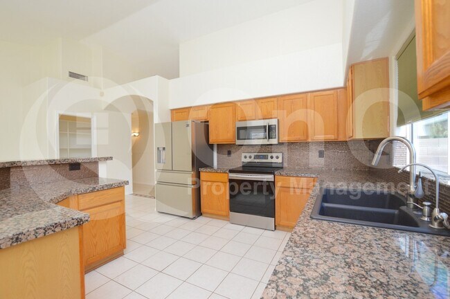 3161 W Genoa Way photo 3