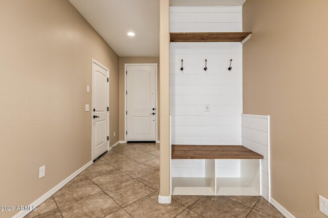 2057 Kenton Way San Tan Valley, AZ 85144 photo 4
