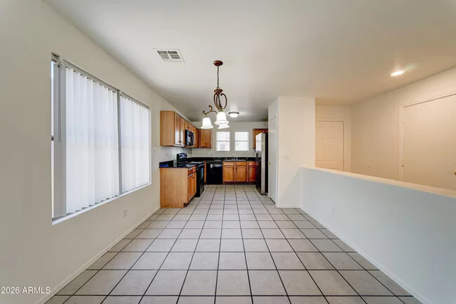 1809 N 94th Ave Phoenix, AZ 85037 photo 4
