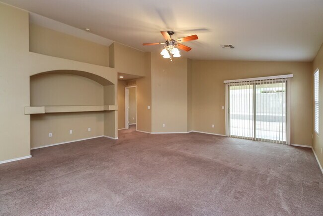2213 W St Charles Ave Phoenix, AZ 85041 photo 5