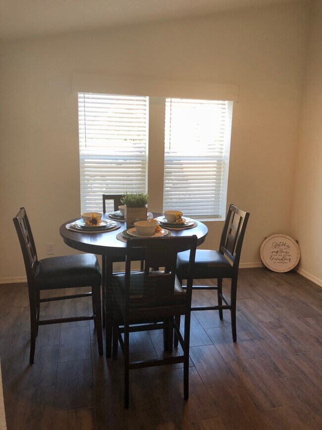 16605 N 2nd Ln Phoenix, AZ 85023 photo 2
