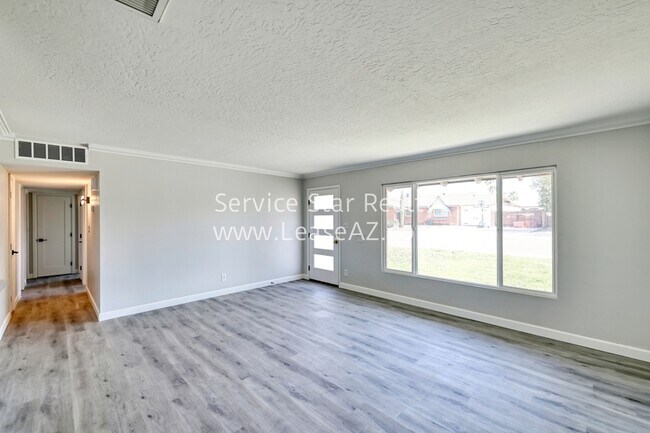 2034 N 87th Pl Scottsdale, AZ 85257 photo 2