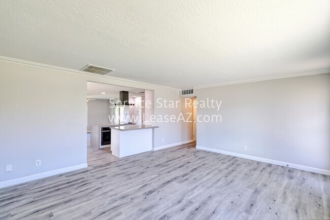 2034 N 87th Pl Scottsdale, AZ 85257 photo 3