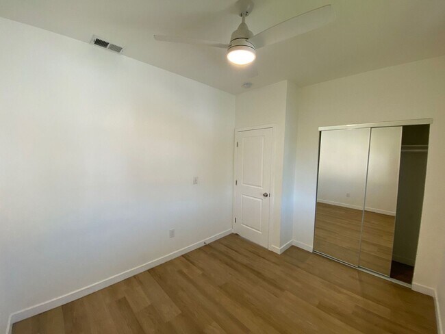 4822 63rd St San Diego, CA 92115 photo 5