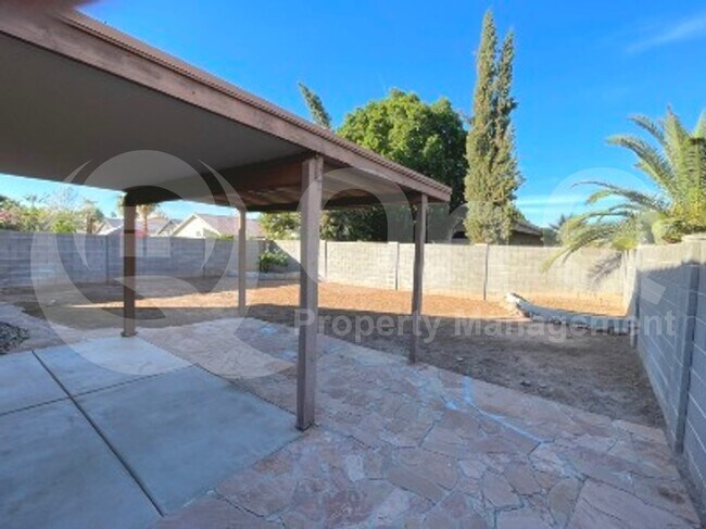1050 W Heather Ave Gilbert, AZ 85233 photo 3