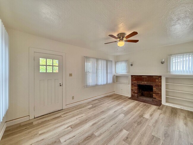 3210 Chamoune Ave San Diego, CA 92105