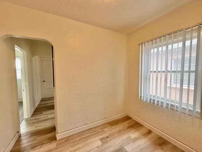 3210 Chamoune Ave San Diego, CA 92105 photo 4