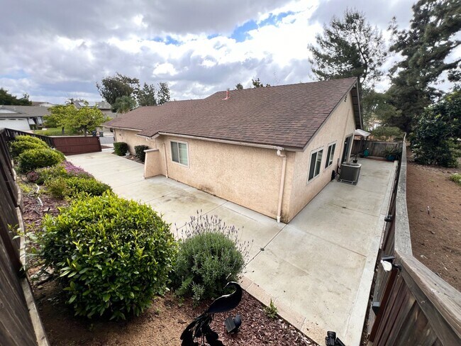 2213 Village Rd Escondido, CA 92026 photo 4